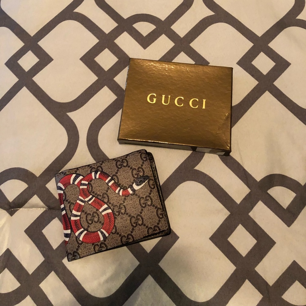 Gucci Supreme Wallet